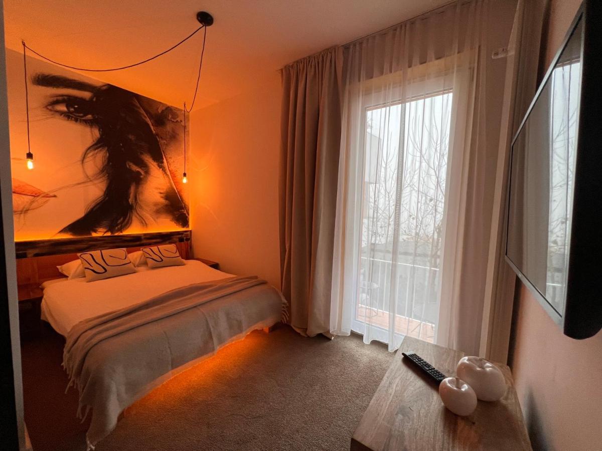 Shard Boutique Hotel-Adult Only Braşov Eksteriør billede