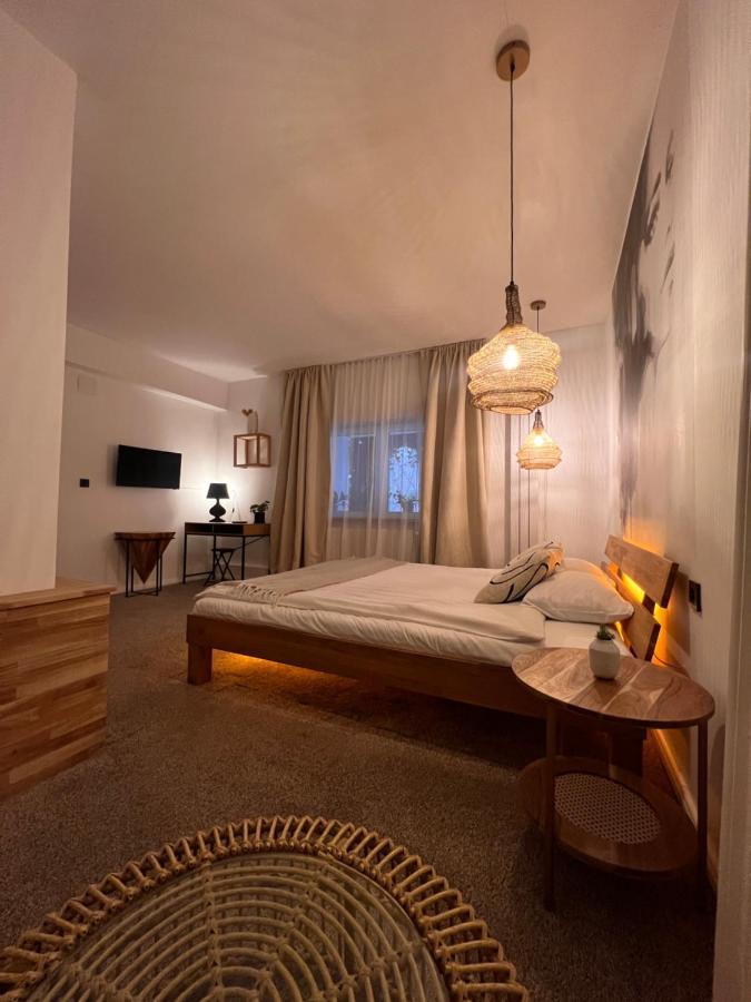 Shard Boutique Hotel-Adult Only Braşov Eksteriør billede