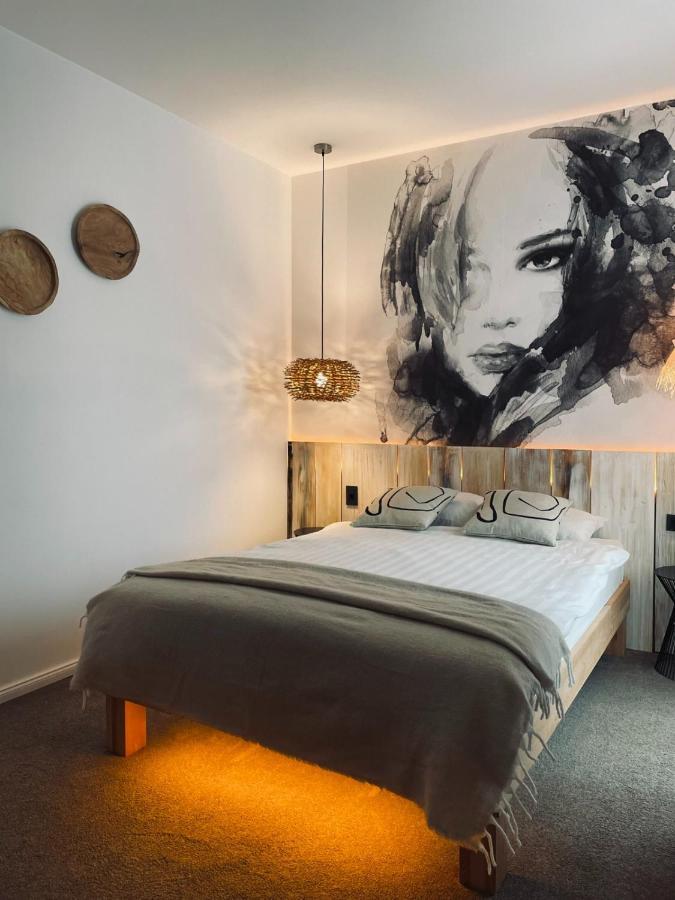 Shard Boutique Hotel-Adult Only Braşov Eksteriør billede