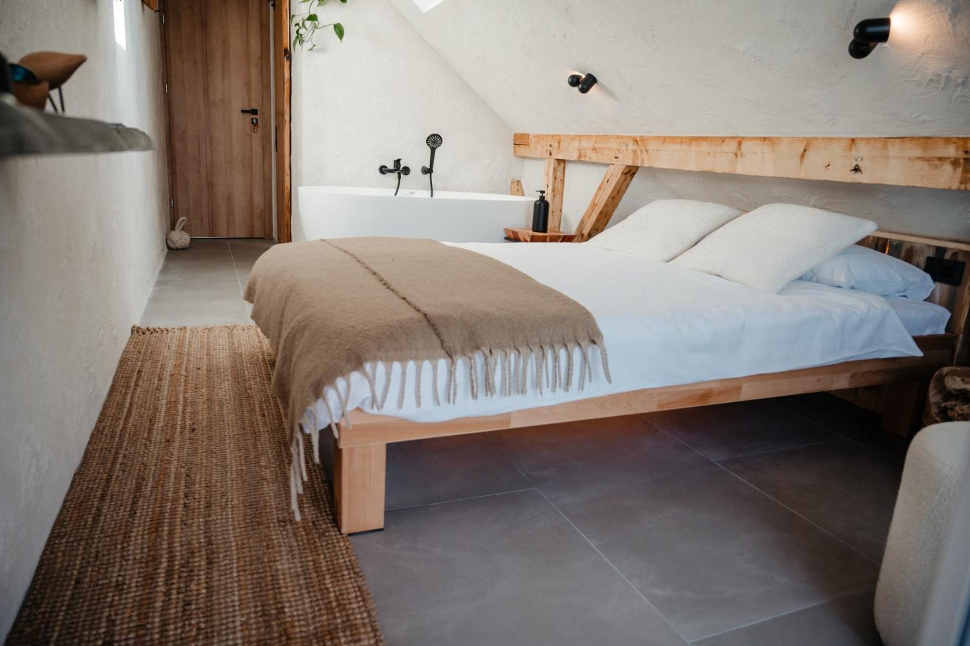 Shard Boutique Hotel-Adult Only Braşov Eksteriør billede