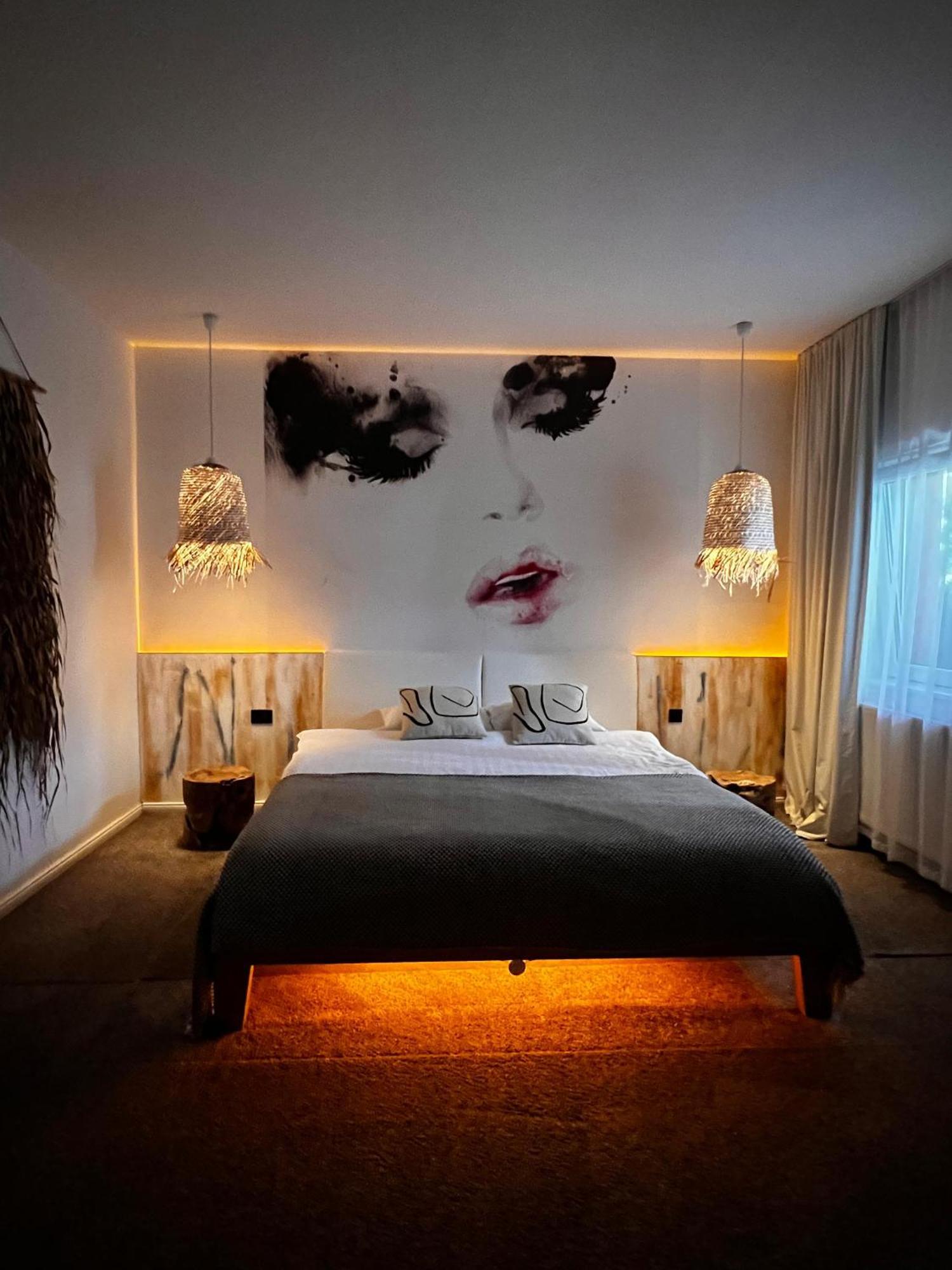 Shard Boutique Hotel-Adult Only Braşov Eksteriør billede